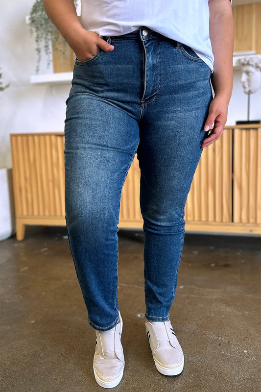 Tummy-Control Slim Jeans + Floral Sleeve Top – jeans