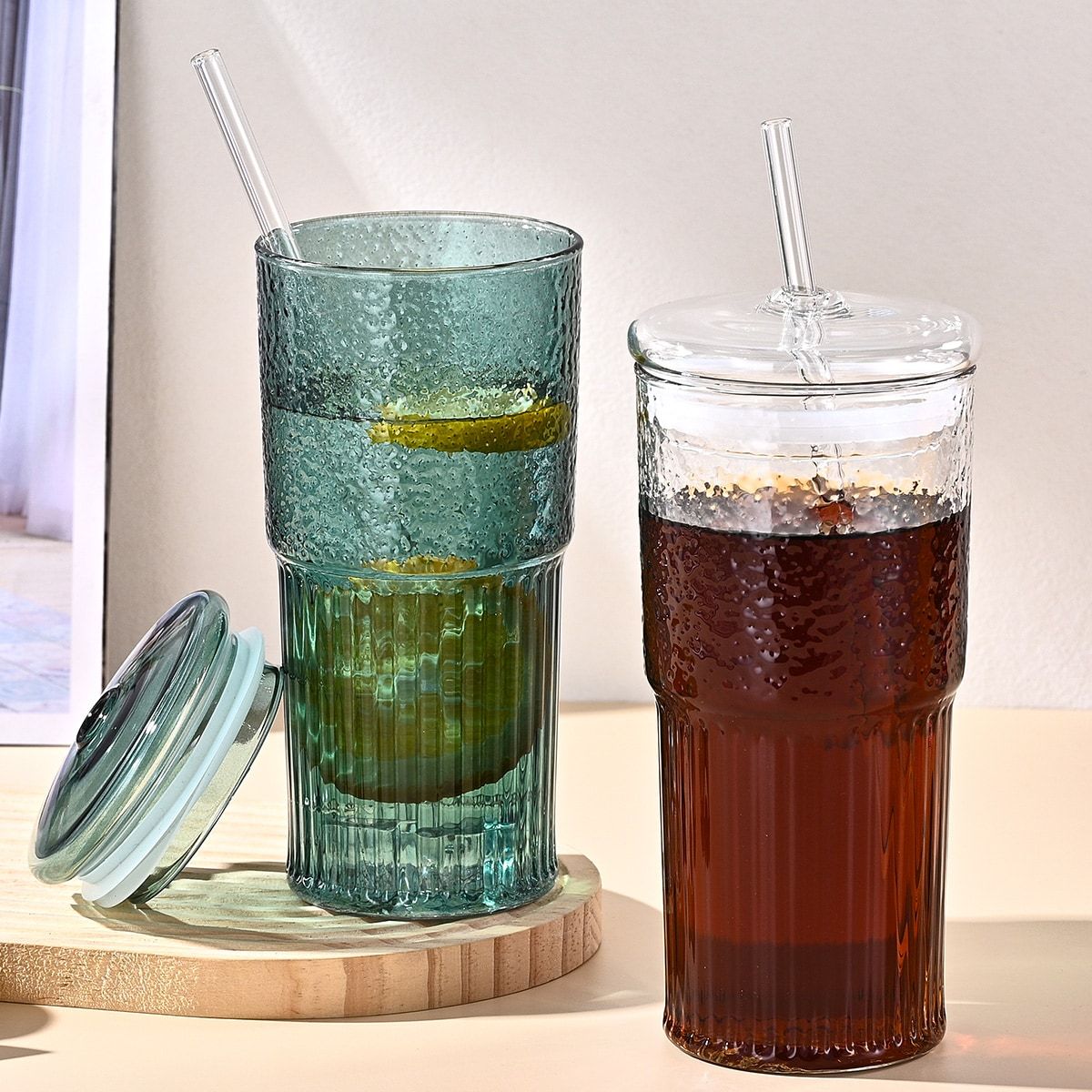 20 oz 2-pack glass straw cup with vertical pattern cup and lid, high borosilicate heat-resistant glass cup for juice, milk and cold drinks