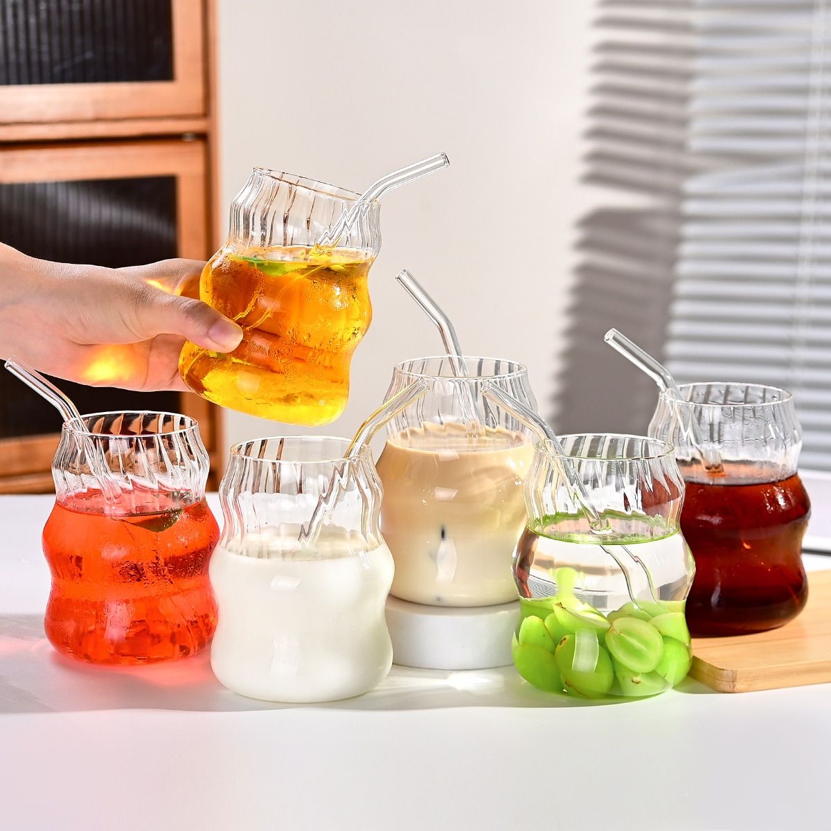 6 Pcs 19 Ounce Glass Straw Cup, Coffee Cup, Milk Cup, Juice Cup, Cold Drink Cup, Tea Cup, Water Cup, Office Cup, Striped Cloud Cup