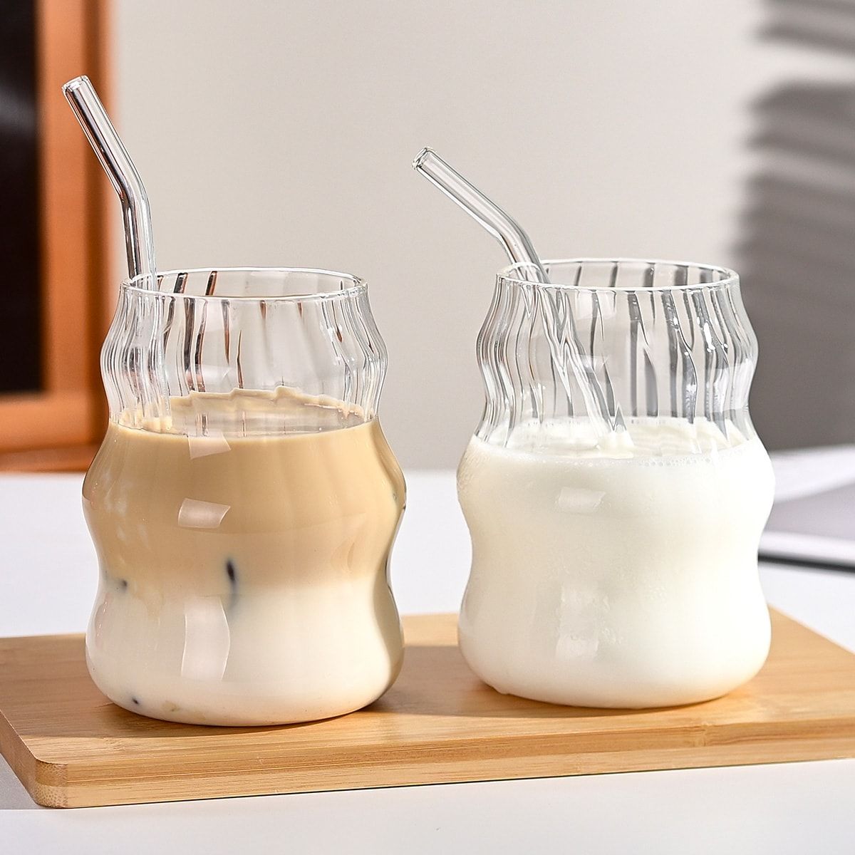 6 Pcs 19 Ounce Glass Straw Cup, Coffee Cup, Milk Cup, Juice Cup, Cold Drink Cup, Tea Cup, Water Cup, Office Cup, Striped Cloud Cup