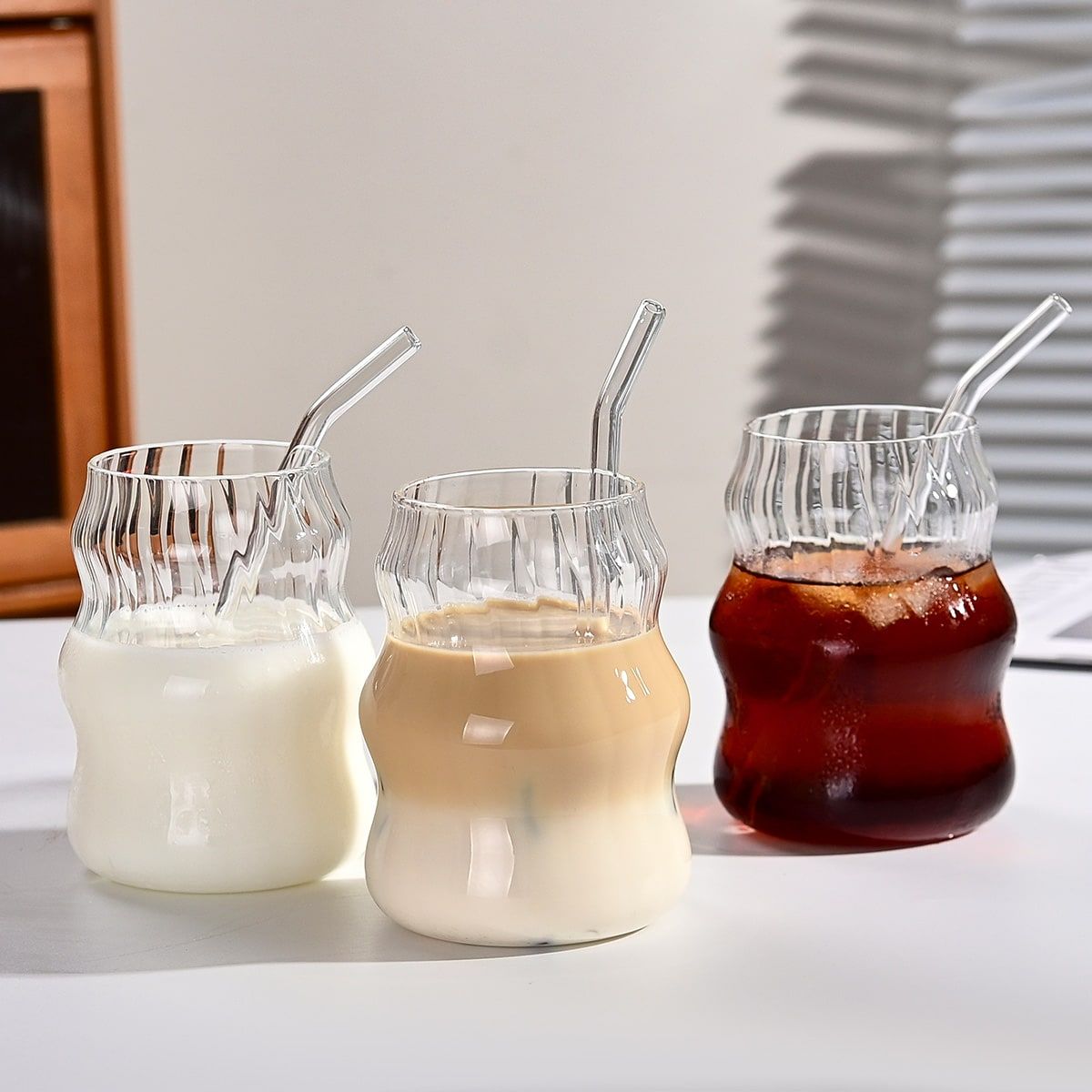 6 Pcs 19 Ounce Glass Straw Cup, Coffee Cup, Milk Cup, Juice Cup, Cold Drink Cup, Tea Cup, Water Cup, Office Cup, Striped Cloud Cup