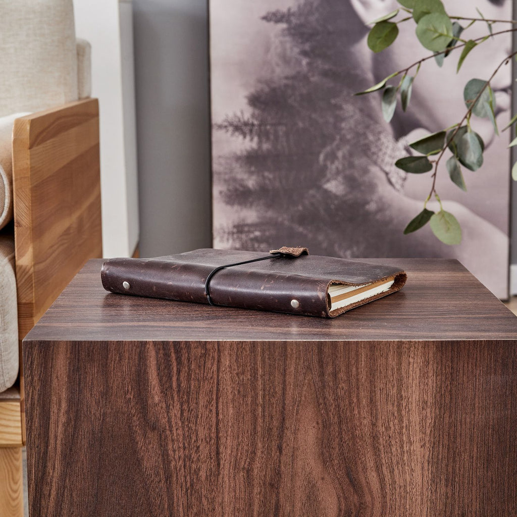15.7*15.7*15.7 Inch Walnut Wood Grain MDF Coffee Table - Luxurious Design, Perfect Living Room Accent.Cube fashion texture design coffee table, suitable for various situations and scenes.