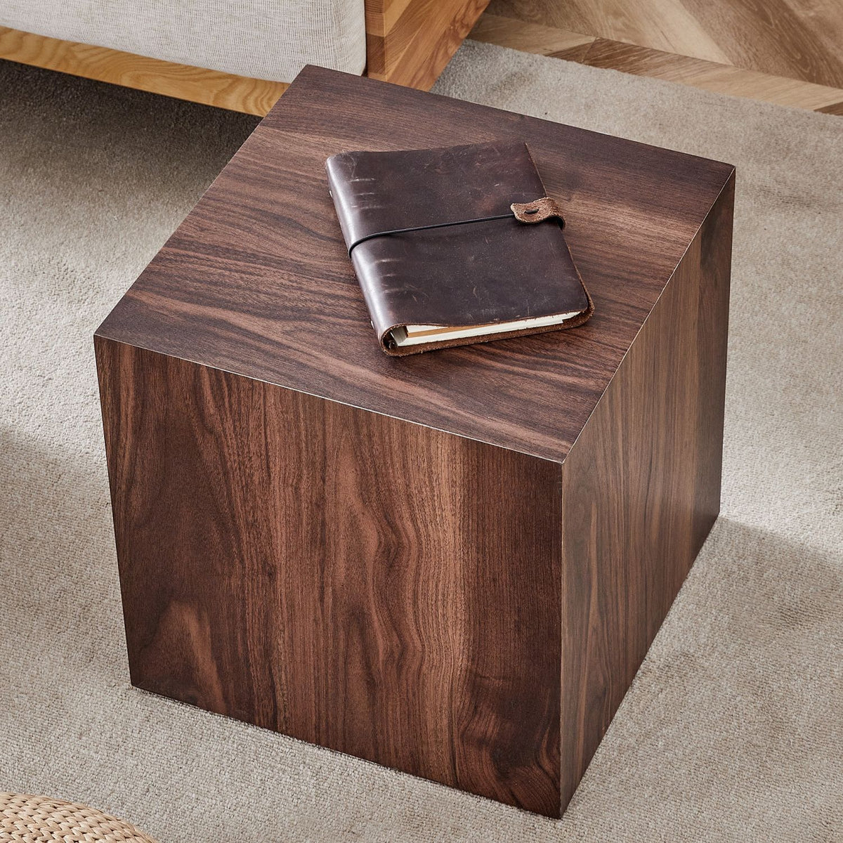 15.7*15.7*15.7 Inch Walnut Wood Grain MDF Coffee Table - Luxurious Design, Perfect Living Room Accent.Cube fashion texture design coffee table, suitable for various situations and scenes.