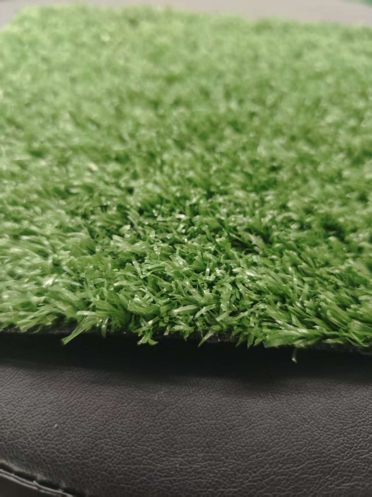 6FT*355FT Artificial Turf, Mat with Drainage Holes. Fake Grass with Rubber Backing, Ideal for Indoor/Outdoor Pet Areas, Garden, Lawn, Patio & Balcony Decor(Grass height 0.6 inches/1.5cm)